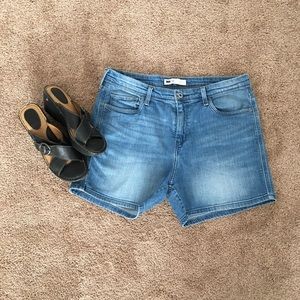 Levi’s Vintage Women’s Denim Shorts